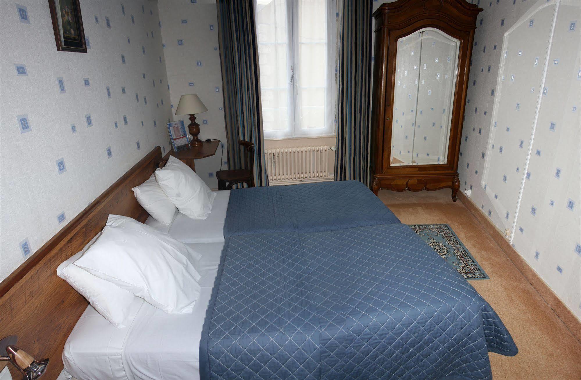מלון ביוגנסי Le Relais Des Templiers מראה חיצוני תמונה