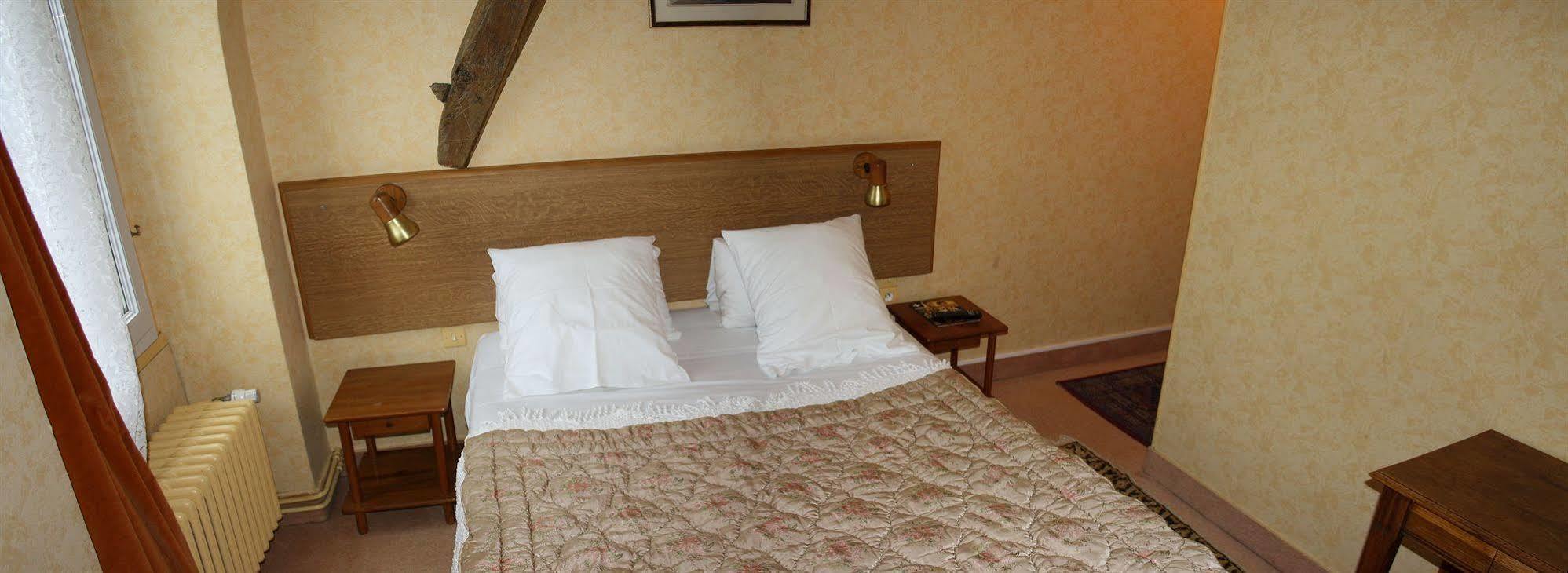 מלון ביוגנסי Le Relais Des Templiers מראה חיצוני תמונה
